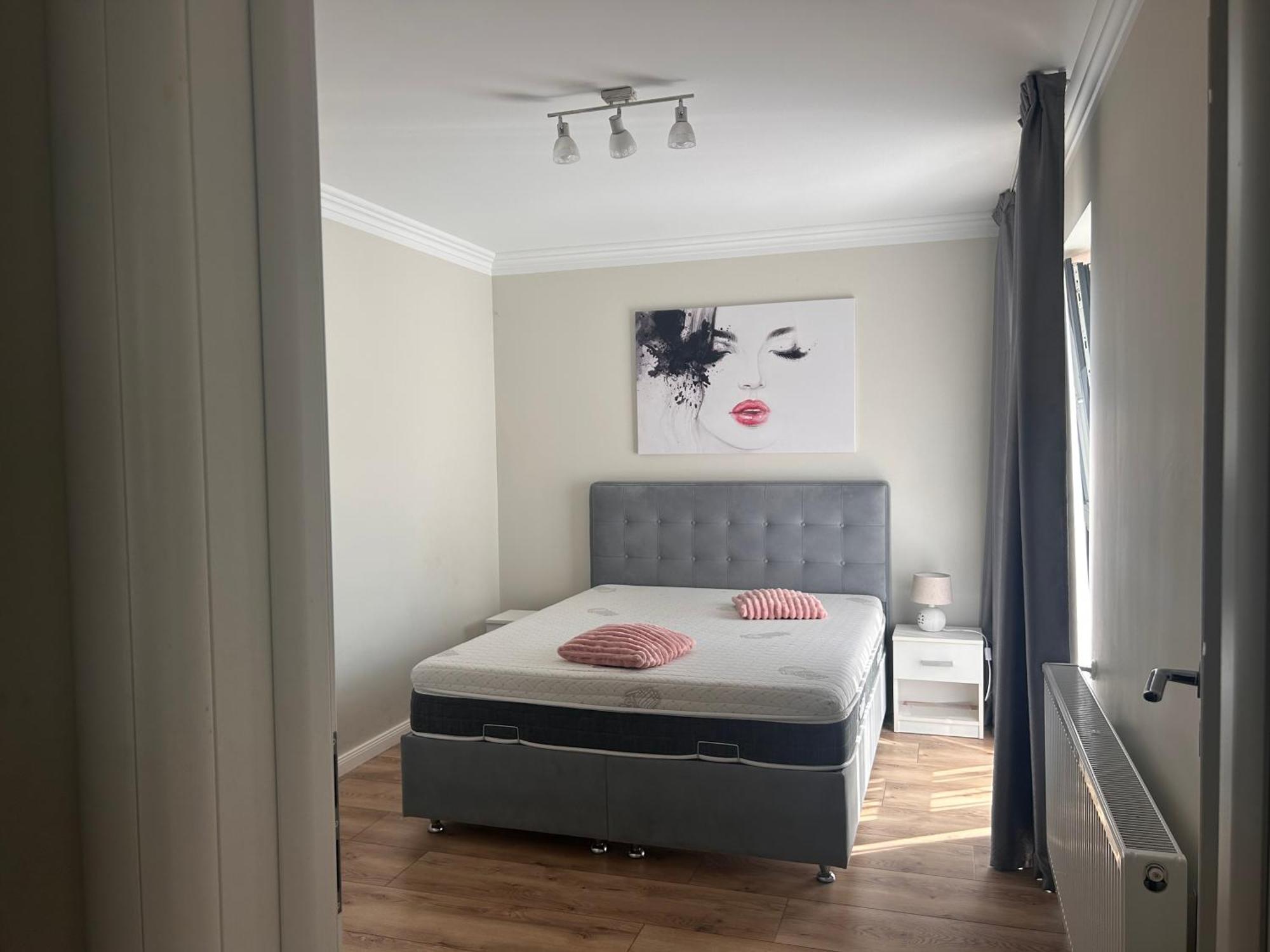 Divany Apartaments Brasov - Coresi Mall Экстерьер фото